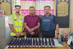 মাধবপুরে চা বাগানের বসতঘর থেকে ১০৪ বোতল এসকুফ সিরাপ উদ্ধার
