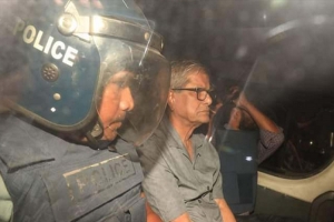 ১০ মামলায় জামিনে ফখরুলের রিট