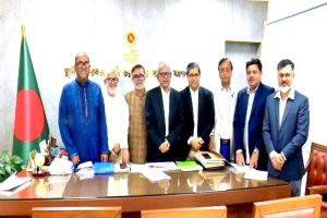 সিসিকের প্রশাসকের দায়িত্ব বুঝে নিলেন কাইয়ুম চৌধুরী