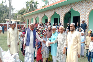 গোয়াইনঘাটে ২৫০ শতাধিক মাদ্রসা শিক্ষার্থীদের মধ্যে খাদ্য সামগ্রী বিতরণ
