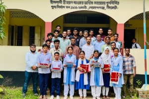 গোলাপগঞ্জে প্রাথমিক শিক্ষাবৃত্তি পাওয়া ৭ শিক্ষার্থীকে সংবর্ধনা