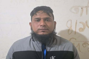 ডেভিল হান্ট ফেইজ–২’ অ ভি যা নে গোলাপগঞ্জে যুবলীগ কর্মী তারেক গ্রে ফ তা র