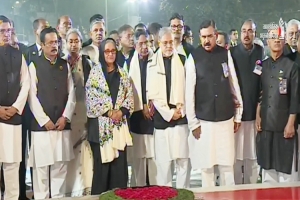 ভাষা শহীদদের প্রতি শ্রদ্ধা জানাল আ.লীগ