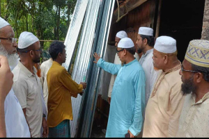 গোয়াইনঘাটে অসহায় দিনমজুরের পাশে জামায়াত, বাড়ি নির্মাণে সহায়তা