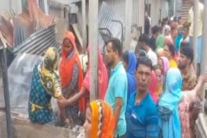 টঙ্গীতে অ গ্নি কা ণ্ড, এক ঘণ্টার চেষ্টায় নিয়ন্ত্রণে ফা*য়ার সার্ভিস টঙ্গীতে অ গ্নি কা ণ্ড, এক ঘণ্টার চেষ্টায় নিয়ন্ত্রণে ফা*য়ার সার্ভিস