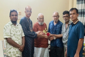 মুকিত খানের শারীরিক খোঁজখবর নিতে গেলেন গণদাবি পরিষদ নেতৃবৃন্দ মুকিত খানের শারীরিক খোঁজখবর নিতে গেলেন গণদাবি পরিষদ নেতৃবৃন্দ