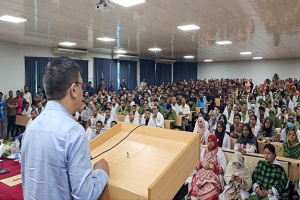 বিএনপি সরকার গঠন করলে আধুনিক  স্বাস্থ্যসেবাকেন্দ্র স্থাপন করা হবে