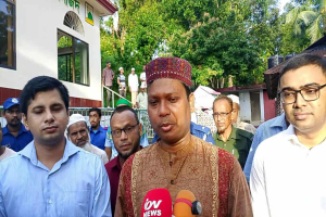 শহীদরা যেন সঠিক বিচার পায় সেটার জন্য আমরা চেষ্টা করছি: গোলাপগঞ্জে ডিসি সারওয়ার আলম