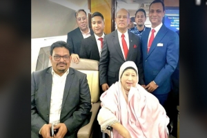 খালেদা জিয়ার সঙ্গে দেশে ফিরেছেন সিলেটের কৃতি সন্তান এনামুল হক চৌধুরী