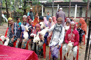গোয়াইনঘাটে জিয়া সাংস্কৃতিক সংগঠনের সহ-সভাপতি কাওছার এর ঈদ খাদ্য সামগ্রী বিতরণ অব্যাহত