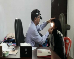 কমলগঞ্জে ২৫ বছর ধরে নিরবে সেবা দিয়ে যাচ্ছেন চিকিৎসক সিনহা 