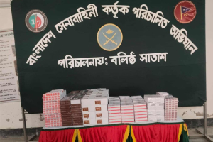 জৈন্তাপুরে সেনাবাহিনীর অ ভি যা নে ভা র তী য় ওষুধ ও সাবানসহ কাভার ভ্যান চালক আ ট ক