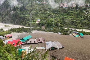 বন্যায় নি*হত ৪, ১১ সেনাসহ নি*খোঁজ বহু
