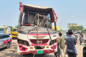 পদ্মায় ডুবে যাওয়া সেই বাসের নিবন্ধন স্থগিত