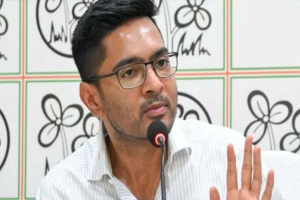 স্বাক্ষর জালিয়াতি মা ম লা য় অভিষেককে গ্রে প্তা র-সুরক্ষা