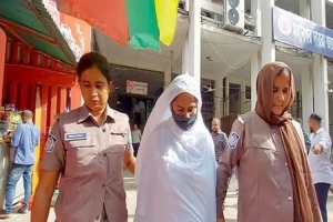 স্বামীকে হত্যা করে মরদেহ খণ্ডিত: পাঁচ বছর পর স্ত্রীর মৃ ত্যু দ ণ্ড স্বামীকে হত্যা করে মরদেহ খণ্ডিত: পাঁচ বছর পর স্ত্রীর মৃ ত্যু দ ণ্ড