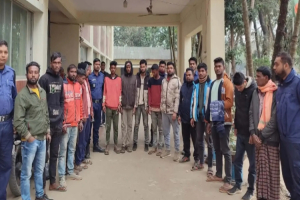 শারফিন টিল্লায় অ ভি যা ন, আ ট ক ১৬