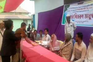 পাইলগাঁও ইউনিয়নে আমেরিকা প্রবাসীর পক্ষ থেকে উপহার বিতরণ