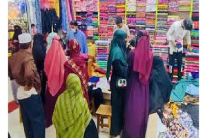 জগন্নাথপুরে জমে উঠেছে  ঈদের কেনাকাটা
