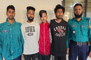 সিলেটে পুলিশের টাকা ছি*নতাই, গ্রে*প্তার ৩