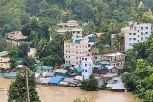 পাঁচ জেলায় বন্যায় মৃ'ত্যু বেড়ে ৫১ পাঁচ জেলায় বন্যায় মৃ'ত্যু বেড়ে ৫১