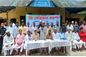 পাঠদান বন্ধ রেখে ভোট চাইলেন দাঁড়িপাল্লার
