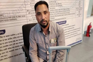 ওসমানী বিমানবন্দরে স্বর্ণসহ যুবক আ*টক