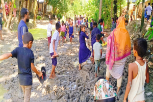 গোয়াইনঘাটে বে হা ল রাস্তায় জ ন ভো গা ন্তি