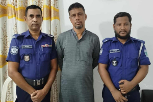 ছাতকে আ.লীগ নেতা আব্দুল খালিক গ্রে ফ তা র
