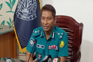 সিলেটে পুলিশের কেউ টোকেন বাণিজ্যে জ ড়ি ত থাকলে ব্যবস্থা: এসএমপি কমিশনার