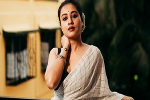 শুটিং চলাকালীন অসুস্থ স্বস্তিকা দত্ত, হাসপাতালে ভর্তি