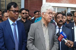 ভোটের দিনের আইনশৃঙ্খলা পরিস্থিতি নিয়ে দুশ্চিন্তা নেই: উপদেষ্টা আদিলুর