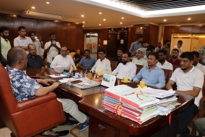 ষ/ড়/যন্ত্র মোকাবেলায় ঐক্যবদ্ধভাবে কাজ করতে হবে: কাইয়ুম চৌধুরী ষ/ড়/যন্ত্র মোকাবেলায় ঐক্যবদ্ধভাবে কাজ করতে হবে: কাইয়ুম চৌধুরী