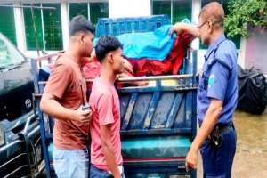 জৈন্তাপুরে ৭৫০ কেজি ভারতীয় জিরা উদ্ধার, পিকআপ জ*ব্দ; চালক গ্রে প্তা র