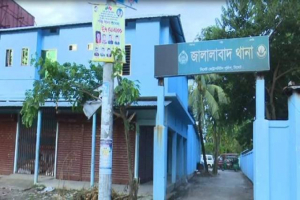 সিলেটে কন্যাশিশুকে গ'লা কে'টে হ'ত্যা, মা আ'টক সিলেটে কন্যাশিশুকে গ'লা কে'টে হ'ত্যা, মা আ'টক