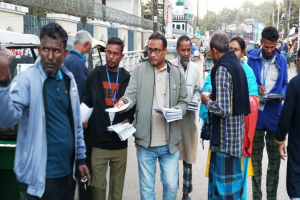 মই মার্কায় ভোট  চাইলেন প্রণব  জ্যোতি পাল