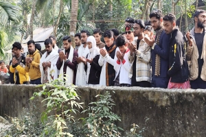  হা সি না র পরিবার প্রতিটি জায়গায় সি ন্ডি কে ট বসিয়েছে : সারজিস