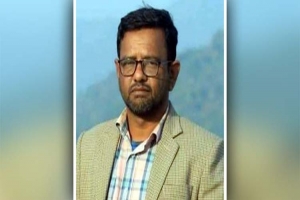 বন্ধুদের সাথে সিলেট থেকে বাড়ি ফেরা হলনা সাইফুলের বন্ধুদের সাথে সিলেট থেকে বাড়ি ফেরা হলনা সাইফুলের