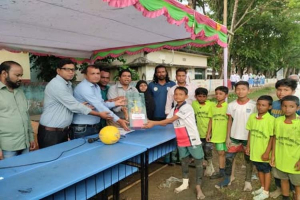 বালাগঞ্জে প্রাথমিক গোল্ডকাপ ফুটবল টুর্নামেন্ট শুরু