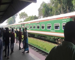 সিলেটের সাথে সারাদেশের রেল যোগাযোগ বন্ধ