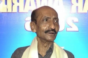 ‘আমি বন্দি কা/রাগারে’ গানের শিল্পী মুজিব পরদেশী এবার বাস্তবেই কা/রাগারে