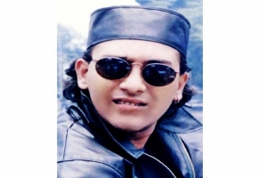 সালমান শাহর মৃ*ত্যু: তিন দশক পর ফের তো*লপাড়, কি মিলবে উত্তর? সালমান শাহর মৃ*ত্যু: তিন দশক পর ফের তো*লপাড়, কি মিলবে উত্তর?