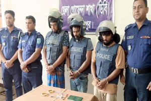 বৃদ্ধাকে শ্বাসরোধে হত্যার রহস্য উম্মোচন, গ্রেপ্তার ৩