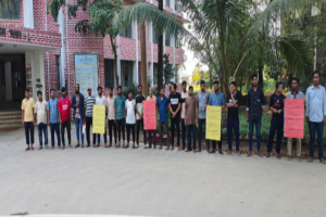 সহকর্মীকে প্রত্যাহারের প্র*তিবাদে শাবিতে নিরাপত্তাকর্মীদের মা*নববন্ধন