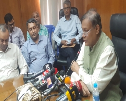 নির্বাচনে আসার জন্য সরকার কাউকে চাপ দিচ্ছে না : তথ্য ও সম্প্রচারমন্ত্রী