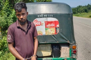 জৈন্তাপুরে বিদেশি মদ পাচারকালে আ ট ক ১ 