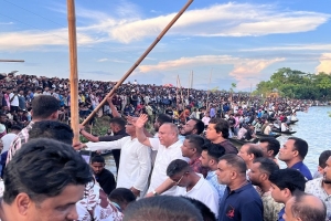 উ/দ্বেগ-উ/ত্তেজনা পেরিয়ে সোনাই নদীতে চিরায়ত বাংলার ঐতিহ্যের আয়োজন