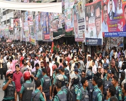 সমাবেশের আগেরদিনই নয়াপল্টনে বিএনপি নেতাকর্মীদের ভিড়