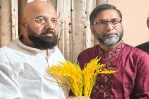 মনোনয়ন পেয়ে  জামালের বাসায়  মালেকের সৌজন্য সাক্ষাৎ,  একাত্মতার বার্তা