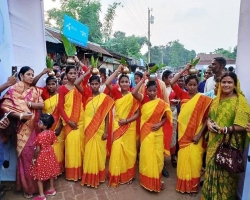 শ্রীমঙ্গলে বর্ণাঢ্য আয়োজনে ক্ষুদ্র নৃগোষ্ঠীদের করম উৎসব সম্পন্ন